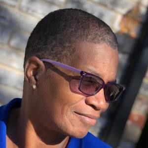 Meet your Posher, Glenda